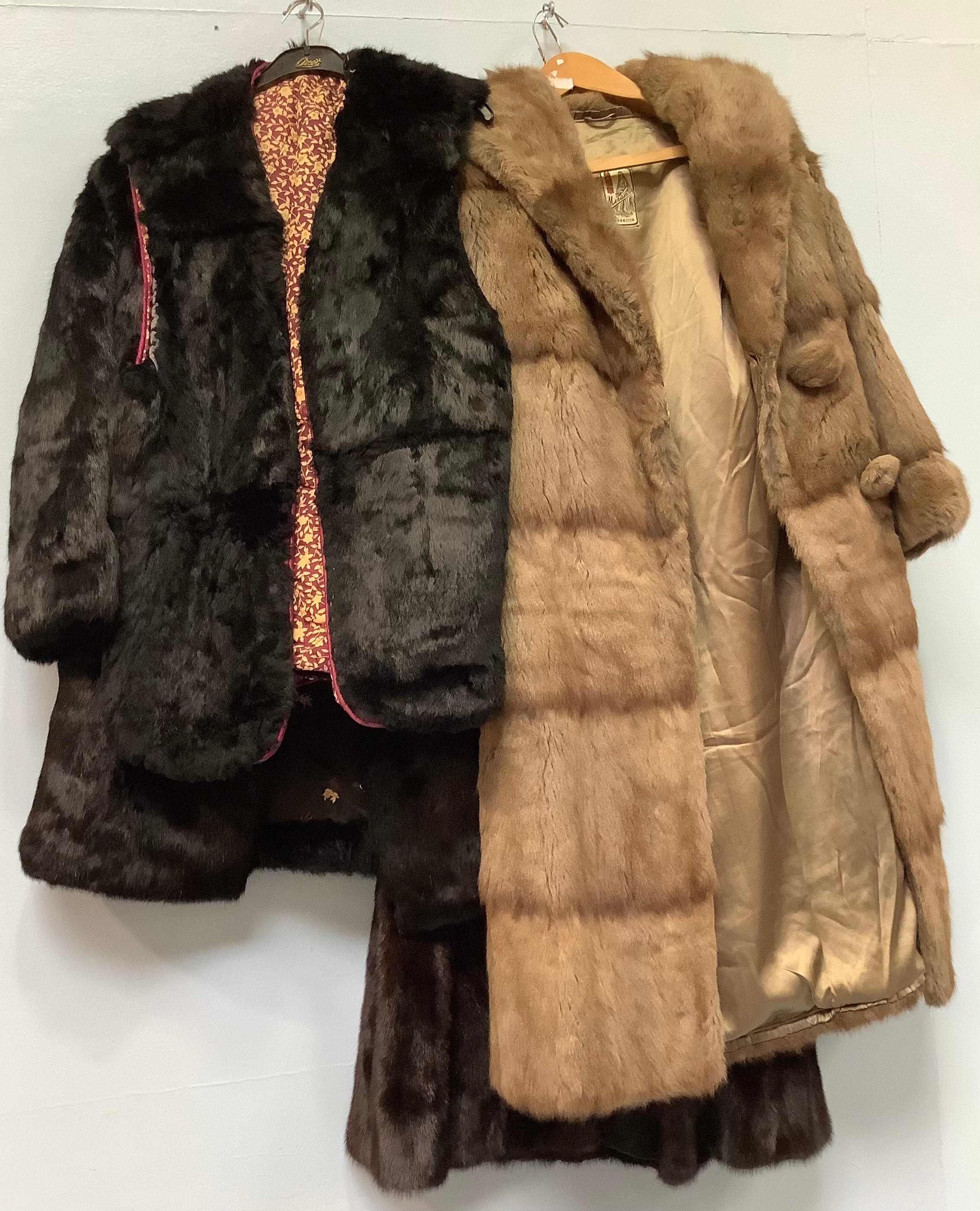 A three-quarter length light brown mink fur coat, probably from Hong Kong, a lady’s three-quarter - Image 2 of 6