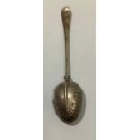 A Victorian silver ‘Teaette’ patented tea infuser, by George Gray, hallmarked London, 1892, 14.5cm