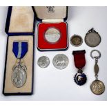 A small lot of mixed collectables, comprising, two silver Masonic jewels, Aegros Sanat Humanitas,