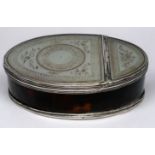 An early 19th century silver, MOP and tortoiseshell oval snuff box with hinged cover, the MOP top