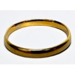 A 22ct gold wedding band, gross weight approximately 1.9g