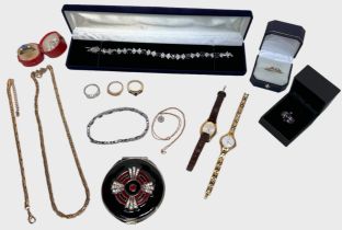 A small collection of assorted jewellery including two 9ct gold rings and a 9ct gold pendant and