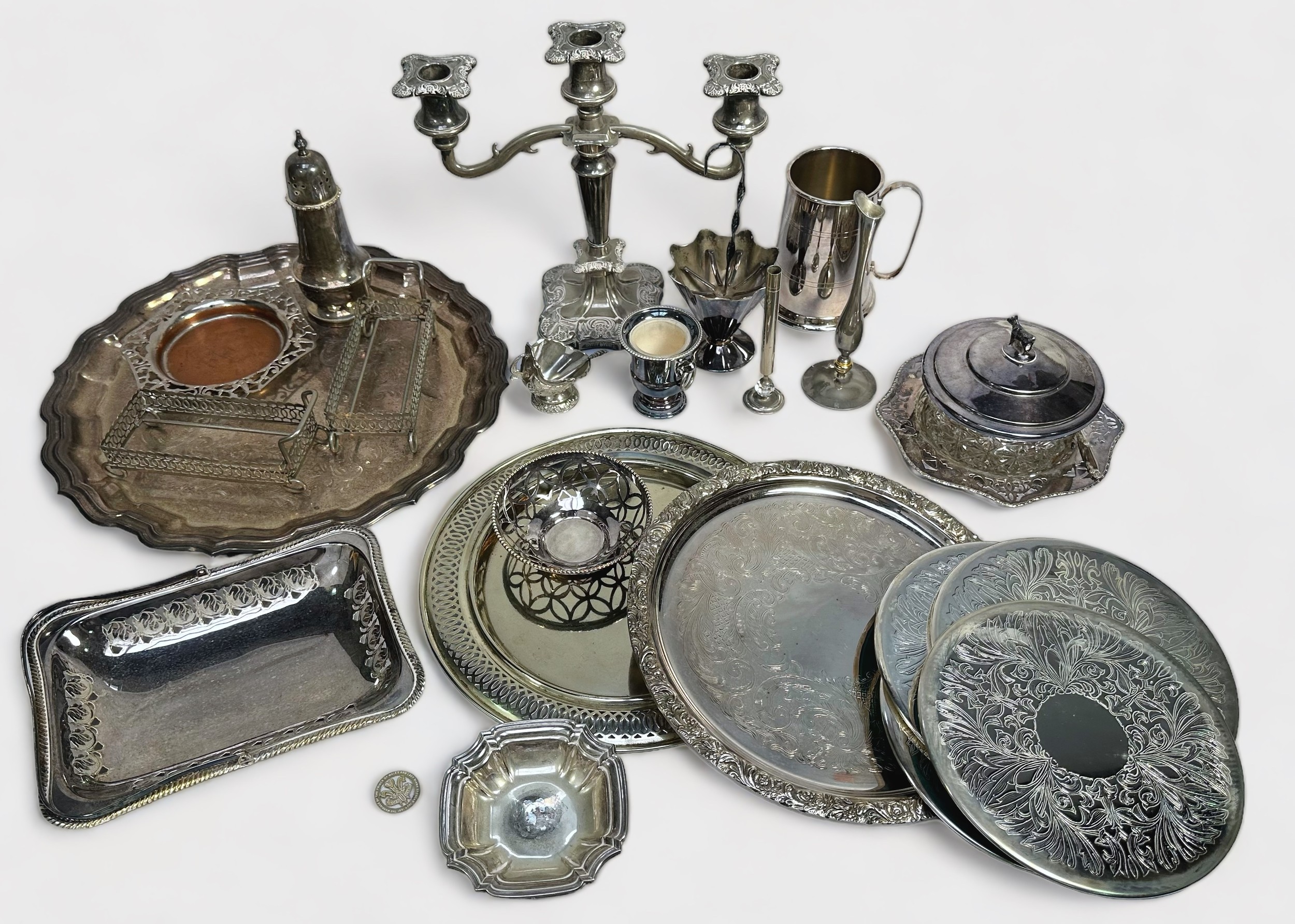 A collection of cased silver-plated and metal cutlery, to include, a twenty-eight piece canteen of - Image 3 of 3