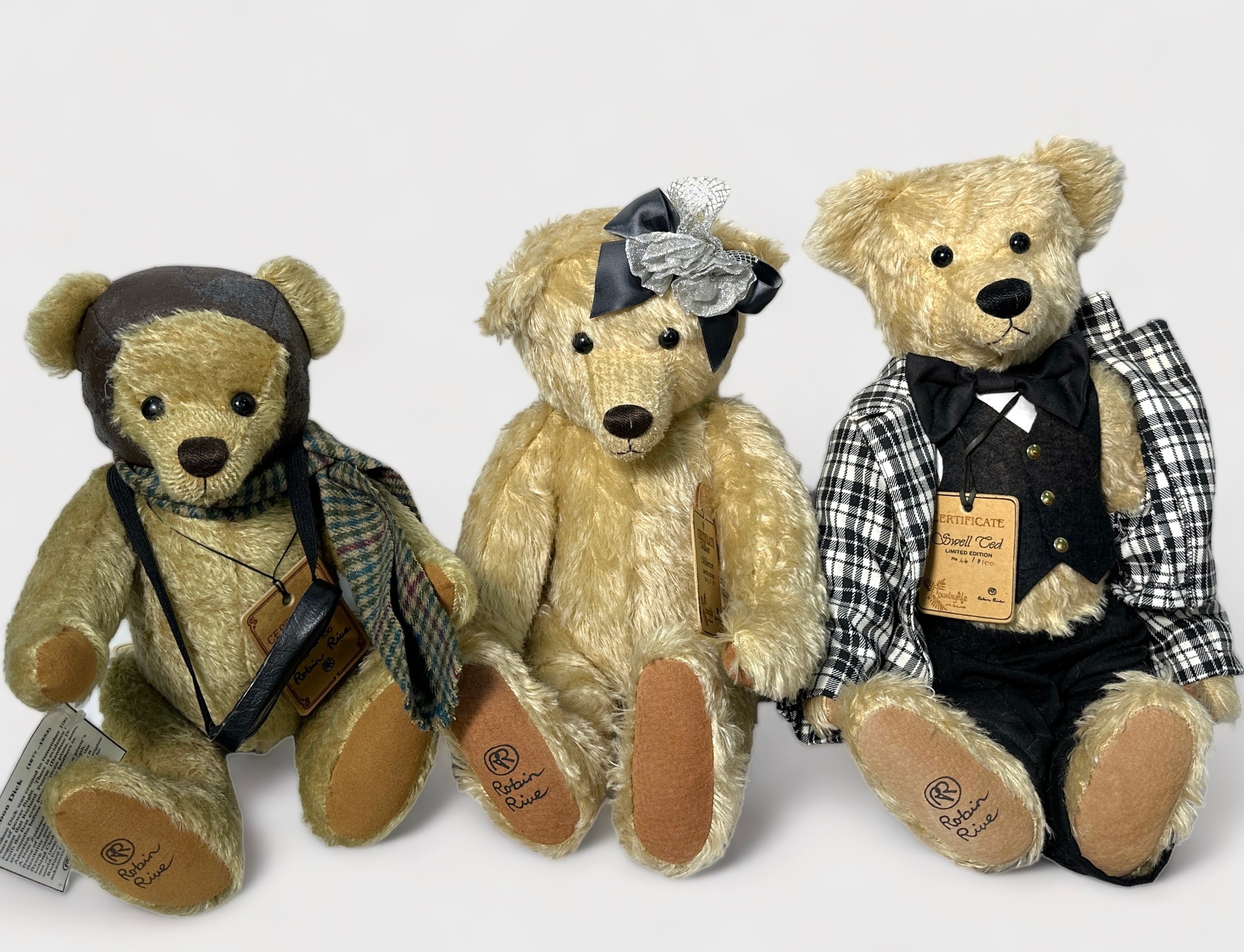 Six limited edition Robin Rive teddy bears, including Countrylife, comprising; Swell Ted, no. 46/ - Image 2 of 2