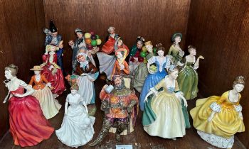 Twenty various Royal Doulton figures, including Foaming Quart, The Wizzard, The Lawyer, Balloon Lady