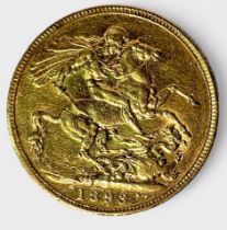 A Queen Victoria Gold Sovereign, 1893, obverse with 'old head' 3rd portrait, 8.00g