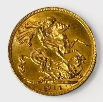 A George V Gold Sovereign, 1914, 8.00g