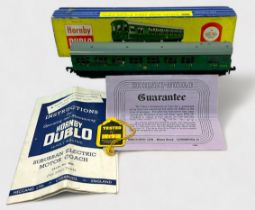 A Hornby-Dublo 3250 Suburban Electric Motor Coach Brake/2nd (3-Rail), housed in original picture