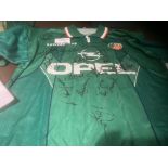 Football : Eire/Republic of Ireland replica signed