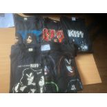 Records : KISS - collection of dolls, poster & t-s