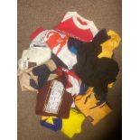 Football : Arsenal - collection of 21 replica shir