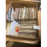 Records : Large banana box of 7" singles - 300+ -