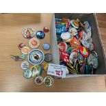 Collectables : Tin Badges - a box of approx 290 ti