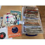 Records : 150+ 7" singles in crate all good condit