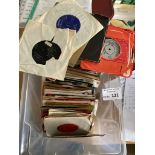 Records : Good collection of 100+ 45s 1950s/70s -