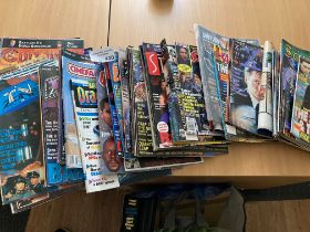 Magazines : Fantasy/Scifi box of approx 100 mags i