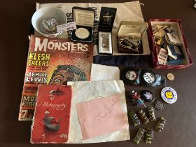 Collectables : Box of various - badges, coins, war
