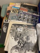 Records : BEATLES albums (14) generally good condi
