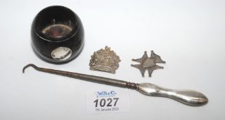 A small quantity of silver items including button Hook with silver handle, Birmingham,