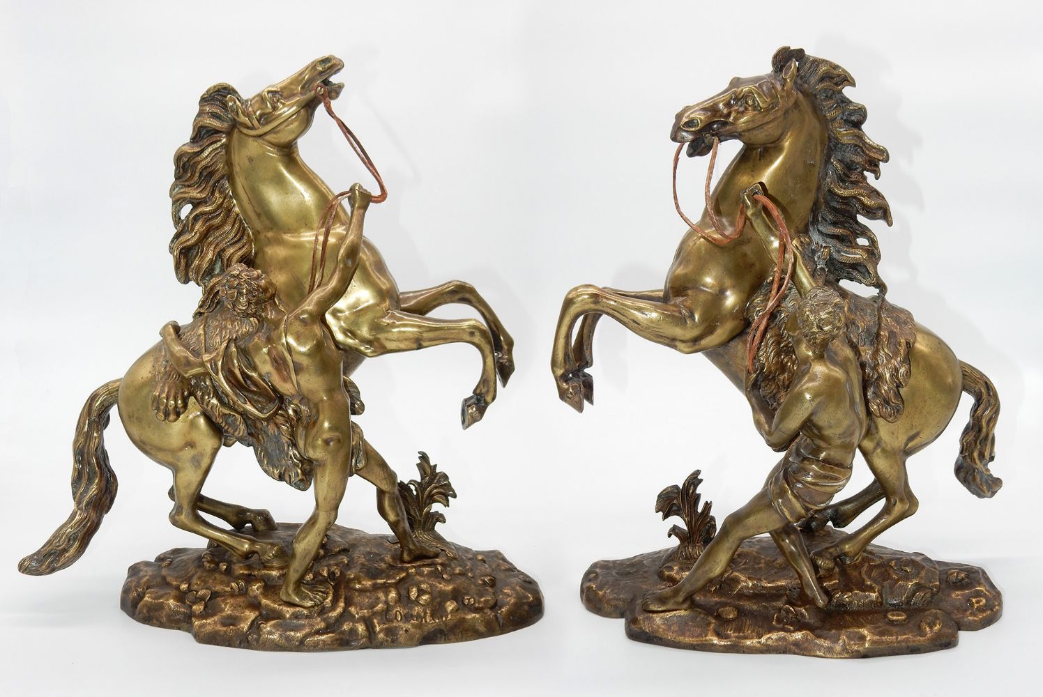 Special Early January Auction of Miscellaneous Objets d'Art, Collectables, Porcelain, Glass, Antique & Country Furniture