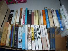 A box of paperback books including Bill Bryson, Marklis Zuzsak 'The Book Thief',