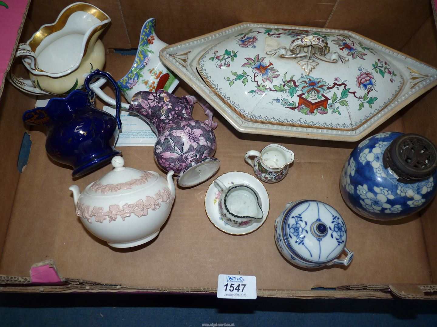 A quantity of china including Wedgwood Queensware pink on cream sugar bowl,