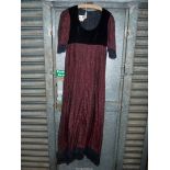 A Simon Ellis mauve raffia and black velvet evening Dress, size 12.