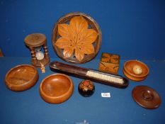 A quantity of Treen including egg timer, bowls and boxes.