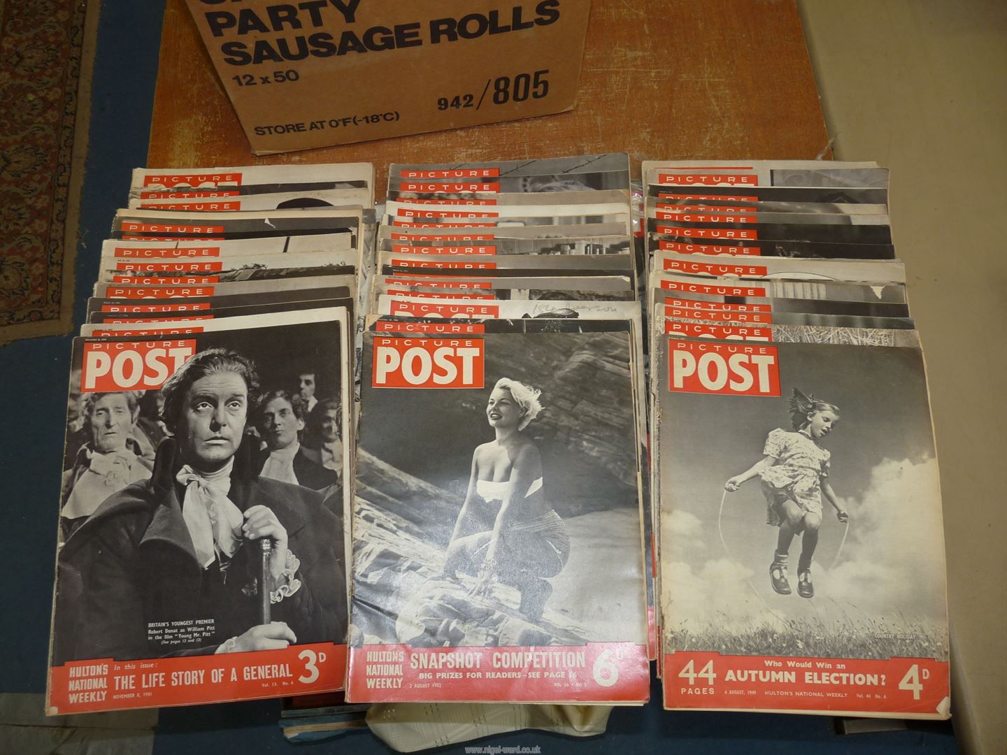 A quantity of 1930's Picture Post War magazines. - Image 2 of 5