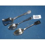 A Victorian silver sugar shovel, a teaspoon plus a silver teaspoon,