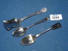 A Victorian silver sugar shovel, a teaspoon plus a silver teaspoon,