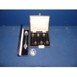 A cased set of six Birmingham silver coffee spoons dated 1930,
