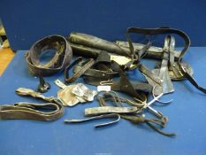 A quantity of leather Army items including gaiters, belts, purse, sword holder, spurs.