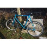 A gents Raleigh Eclipse Bicycle, 12 gears, blue.