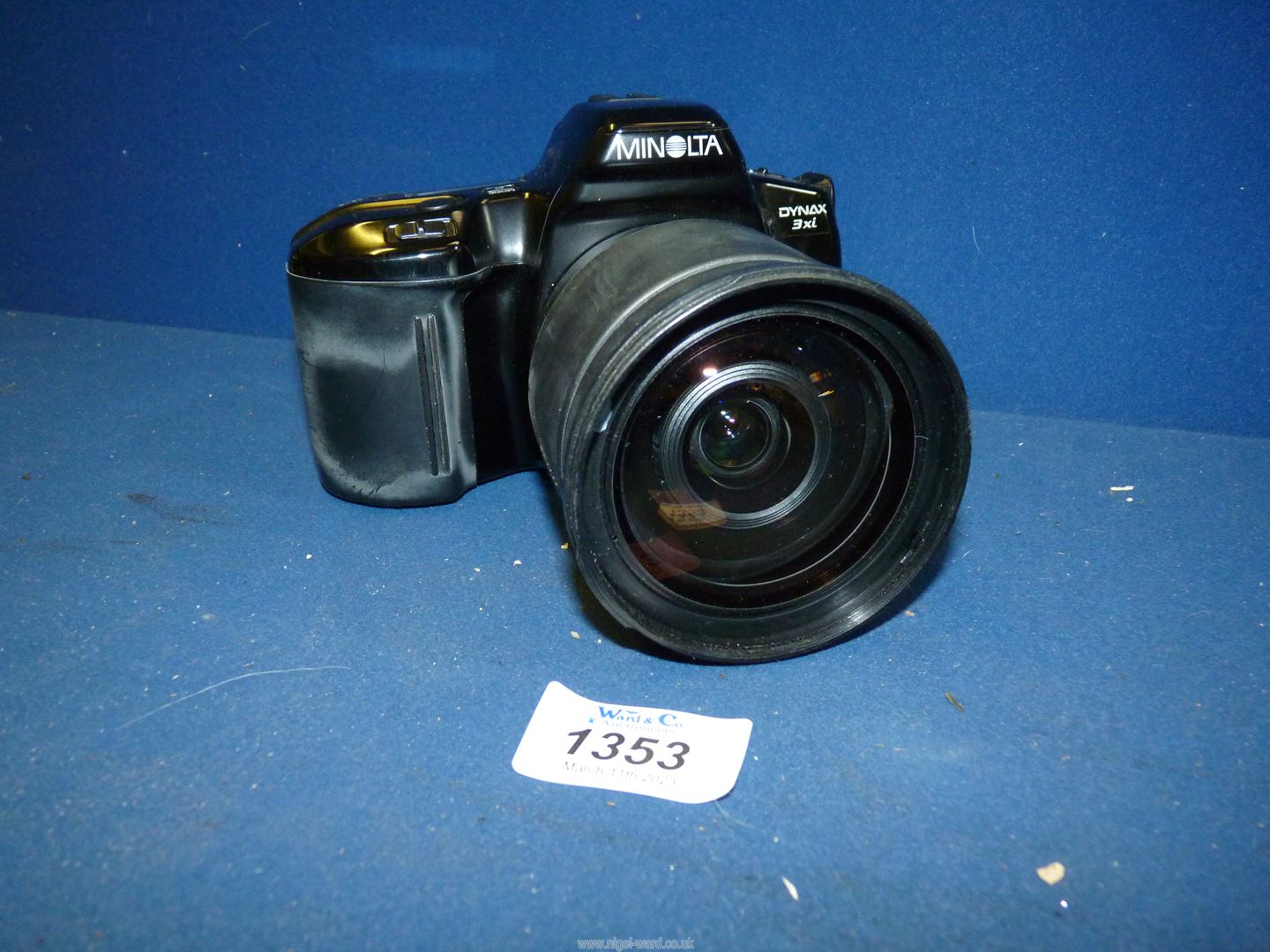 A Minolta Dynax 3xi autofocus 35mm SLR Camera with a Tamron AF 28-200mm f/3.8-5. - Image 2 of 3