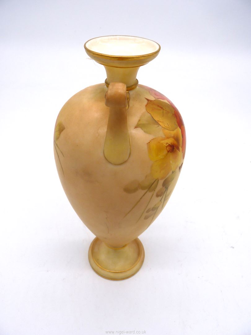 A Grainger & Co Royal China Works Worcester blush ivory baluster vase with floral decoration, - Image 4 of 5