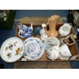 A quantity of china including Aynsley lidded pot and bud vase, a Poole pottery seal (a/f.