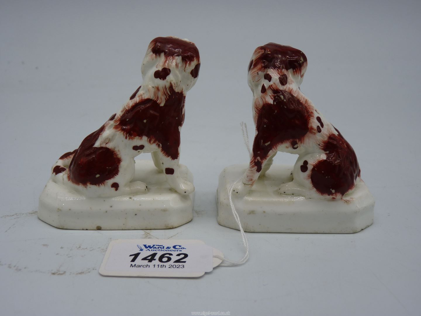 A pair of Staffordshire style miniature Mantle Spaniels, impressed 'W' to base, some small cracks, - Image 3 of 4