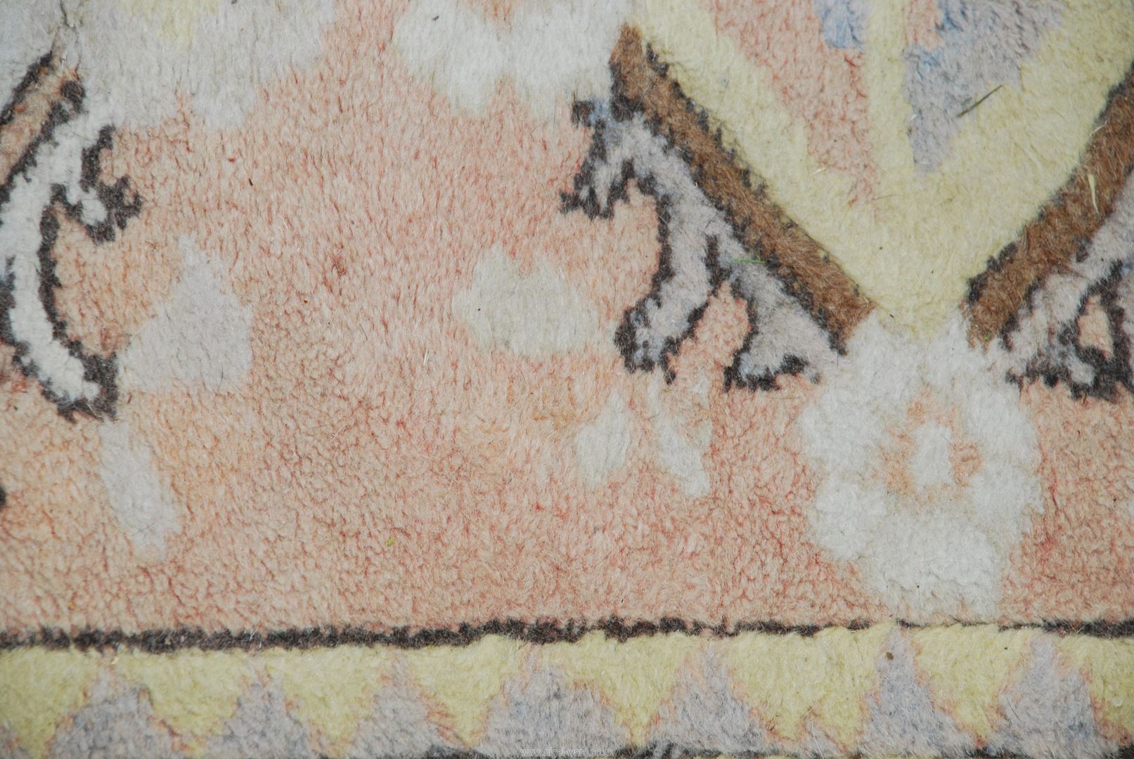 A pink and yellow ground Runner with geometric pattern, fringed, slightly faded, - Image 2 of 4