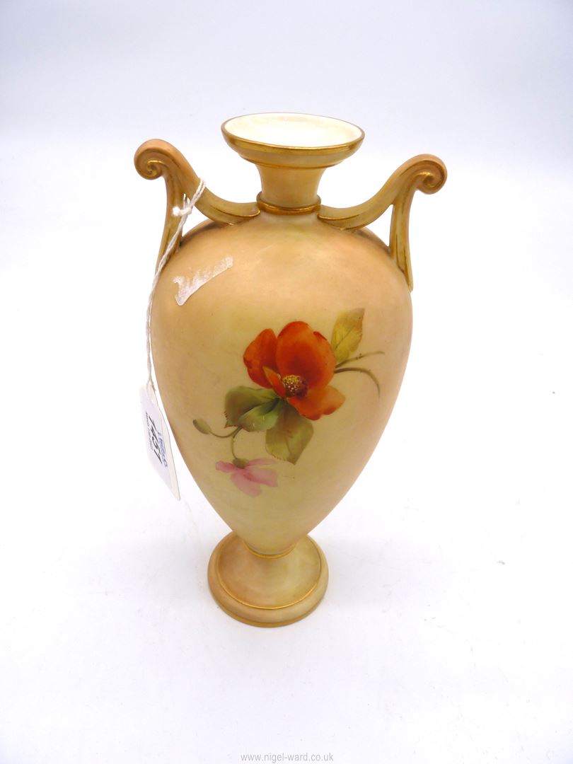 A Grainger & Co Royal China Works Worcester blush ivory baluster vase with floral decoration, - Image 3 of 5