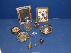 A quantity of miscellaneous silver plated items including a compact,