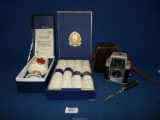 A small quantity of miscellanea including cased Bell & Howell Electric Eye 127 camera,