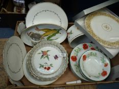 A quantity of Royal Worcester china including 'Poppies', 'Evesham', 'Silver Chantilly' ,
