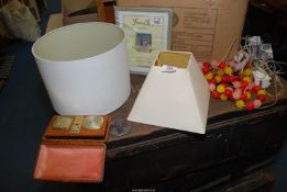 String lights, lamp shade, picture shades, Kenton carriage clock etc.