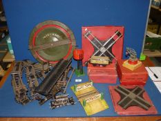 A quantity of Hornby '0' gauge items including Meccano turntable, boxed Hornby platform, crane, etc.