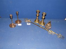 A small quantity of brass to include; a pair of 20th Century Art Deco candlesticks,