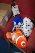 A quantity of soft toys incl. Sonic the Hedgehog, Nemo, Dalmation ruck sack bag etc.