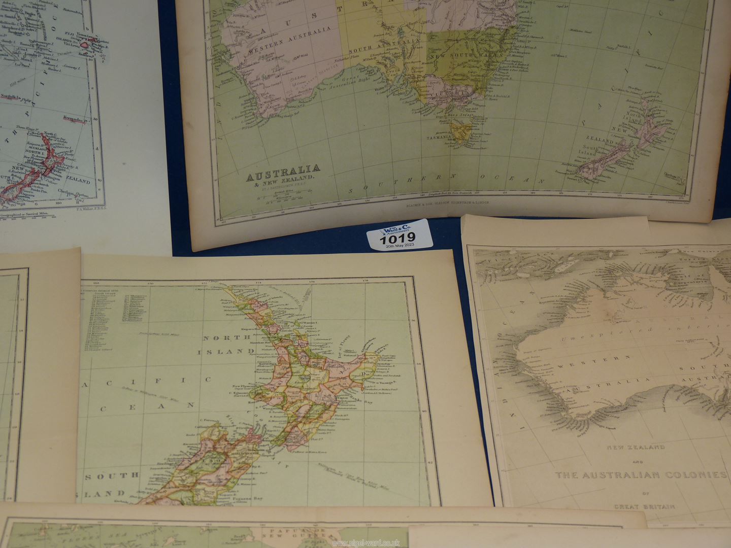 A quantity of loose maps of Australia and New Zealand some taken out of books, - Image 2 of 3