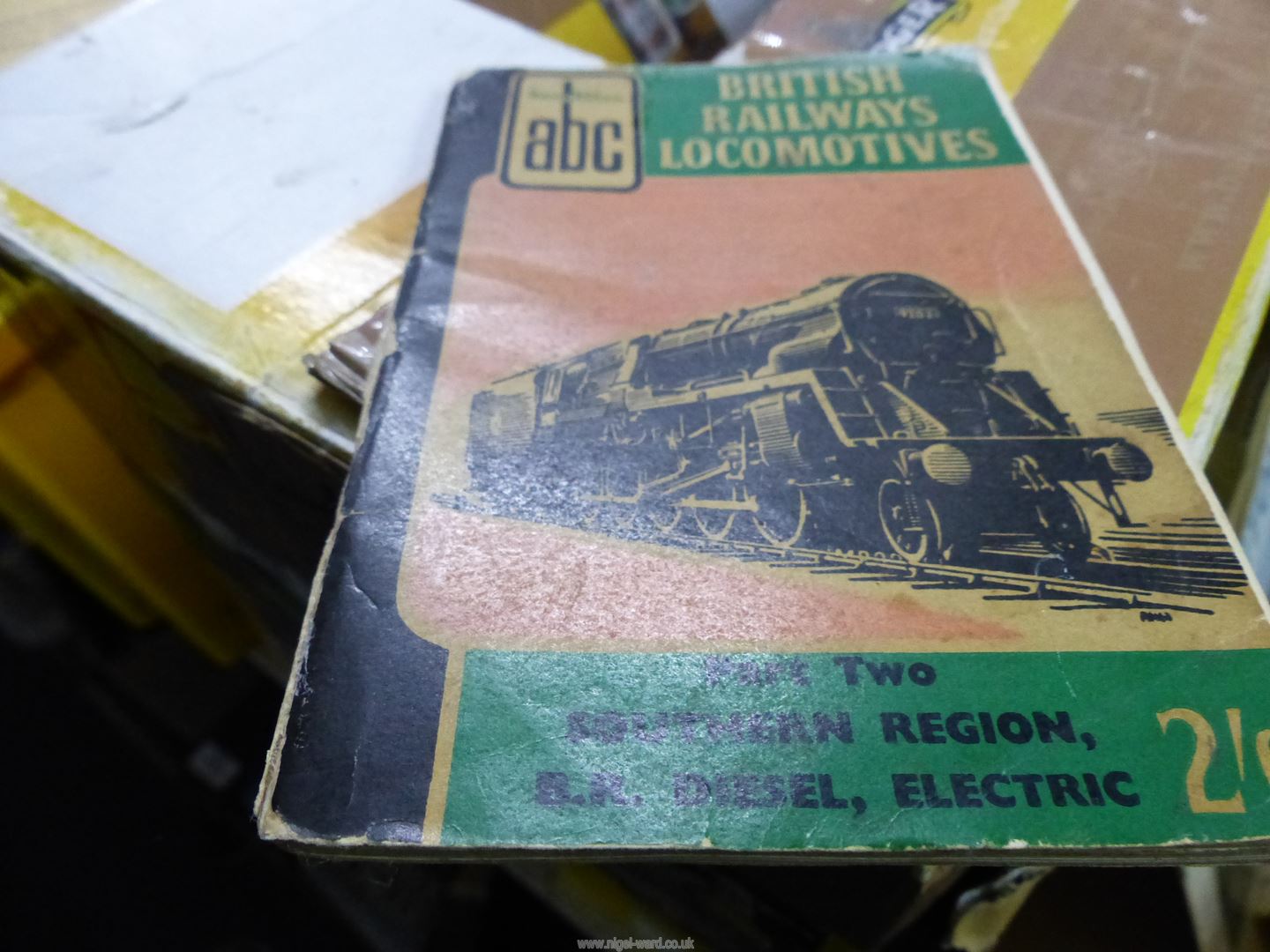 A quantity of railway books including 'ABC British Railway Locomotives, Summer Edition' 1961, - Image 3 of 4