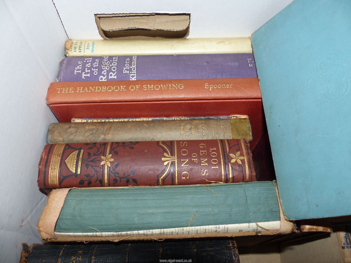 Two boxes of books including cookery, 'Churchill, The Struggle For Survival', - Image 4 of 6